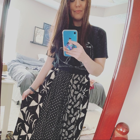 Meet your Posher, Britt - Picture 1 of 1